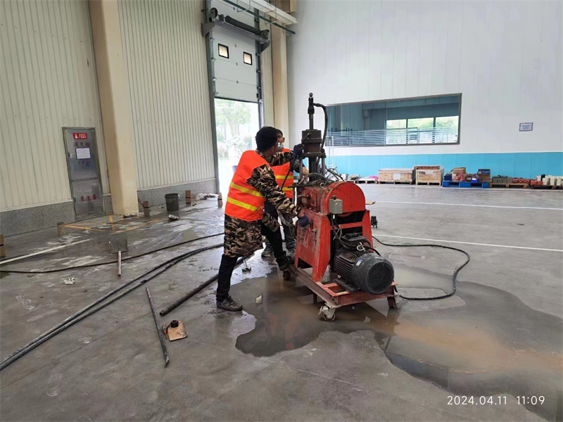 古蔺厂房地面下沉塌陷注浆加固施工